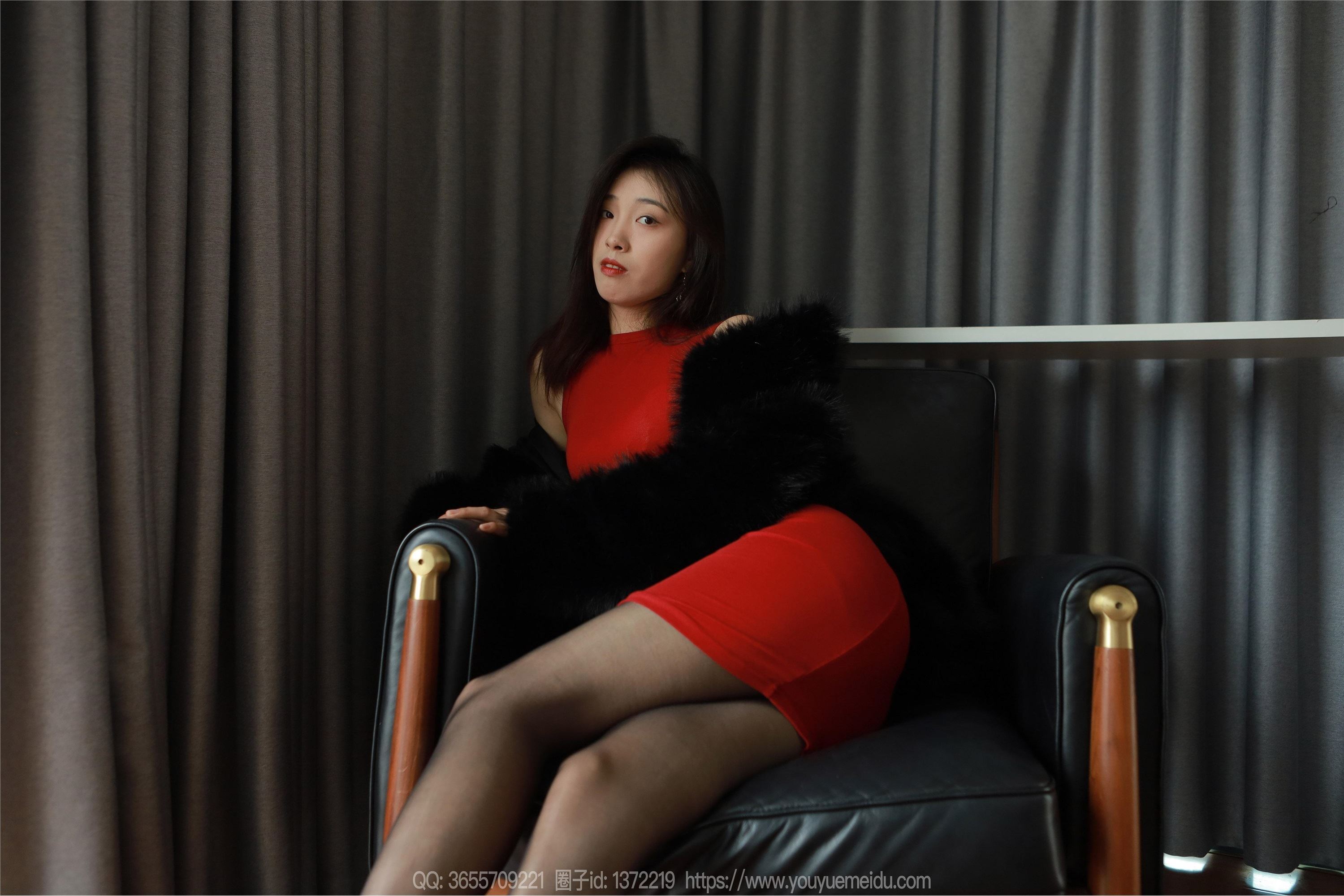 IESS异思趣向  2024.01.25 丝享家 1647 小九《红色包臀裙（上）》